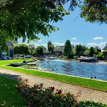 Park De Driesprong Dağ evi Nieuwveen